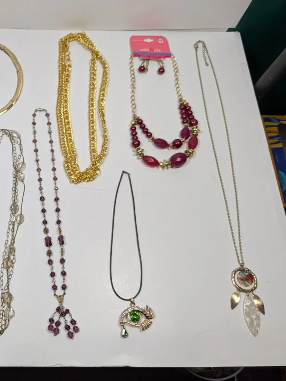 N/A gold tone